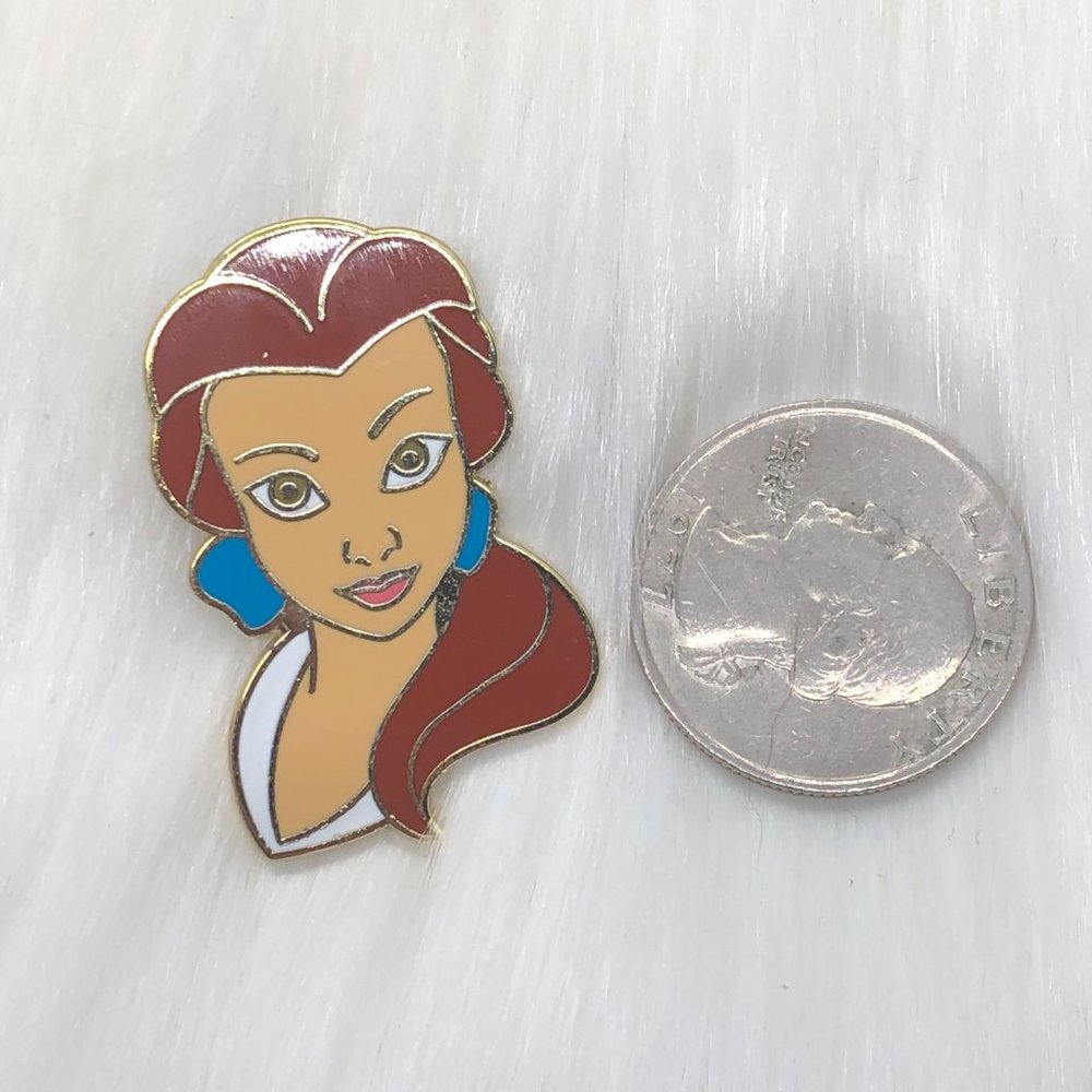 🔮 5/$25 Disney Beauty And The‎ Beast Belle Pin - Picture 2 of 3